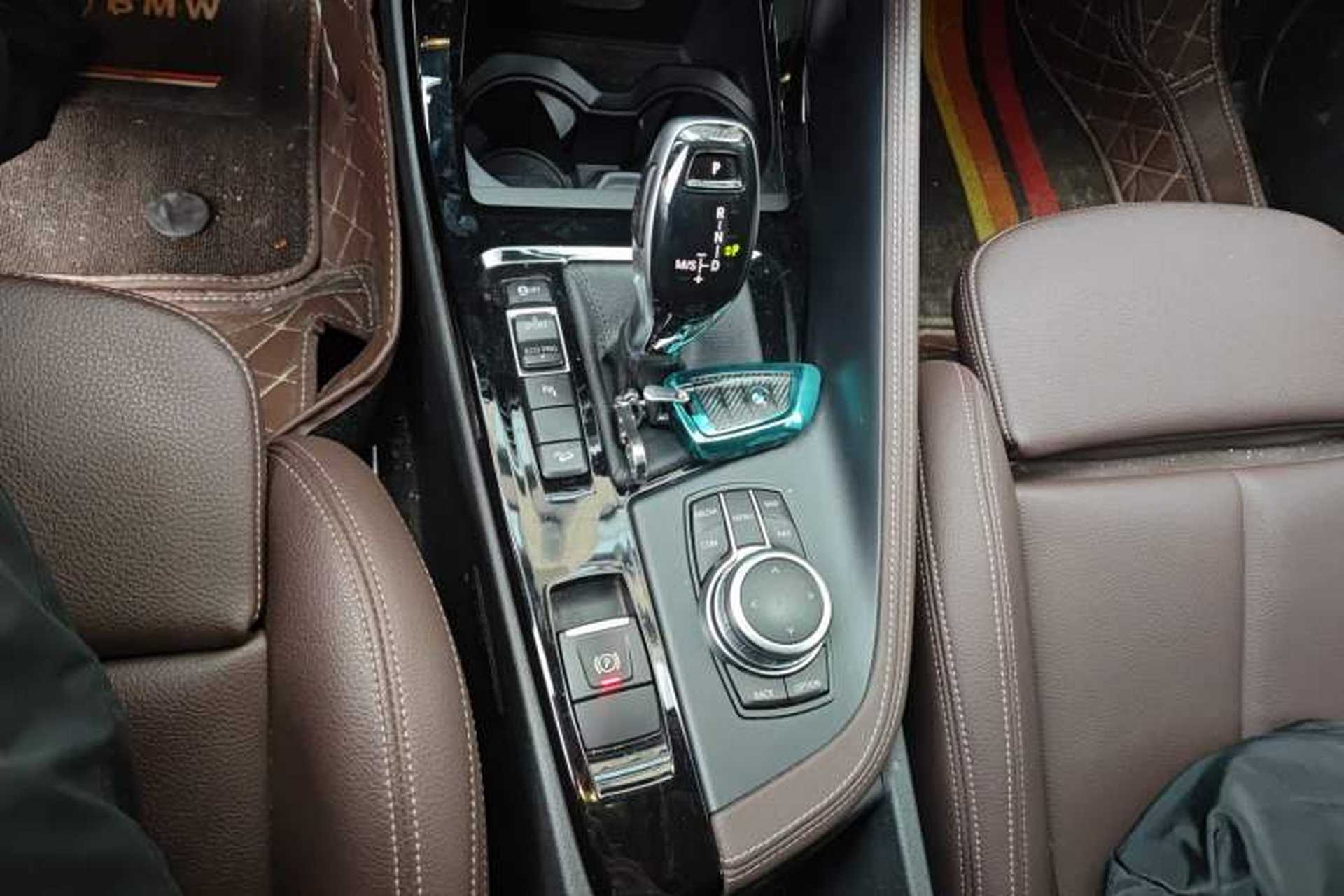 Used BMW X1 2020 xDrive25Li Luxury Edition Gear Lever