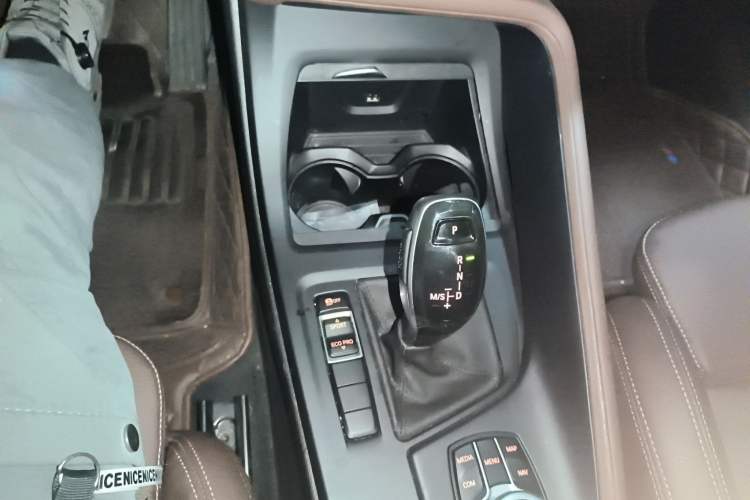 Used BMW X1 2020 sDrive25Li Leading Model Gear Lever