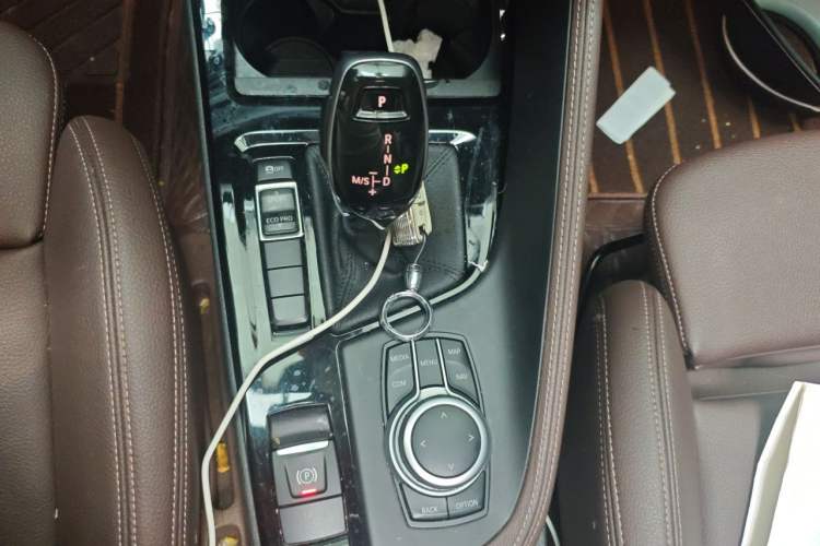 Used BMW X1 2020 sDrive20Li Premium Edition Gear Lever