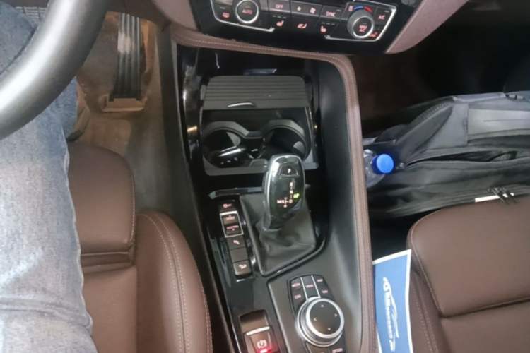 Used BMW X1 2020 xDrive25Li Luxury Edition Gear Lever