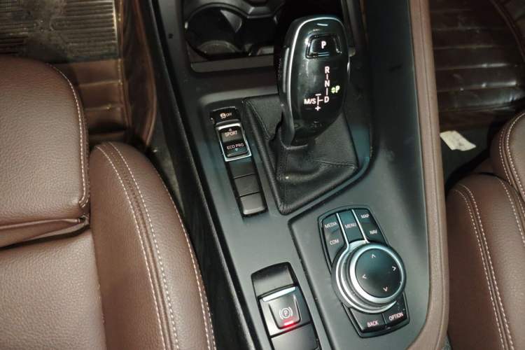 Used BMW X1 2020 sDrive25Li Leading Model Gear Lever