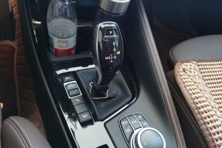 Used BMW X1 2020 xDrive25Li Luxury Edition Gear Lever