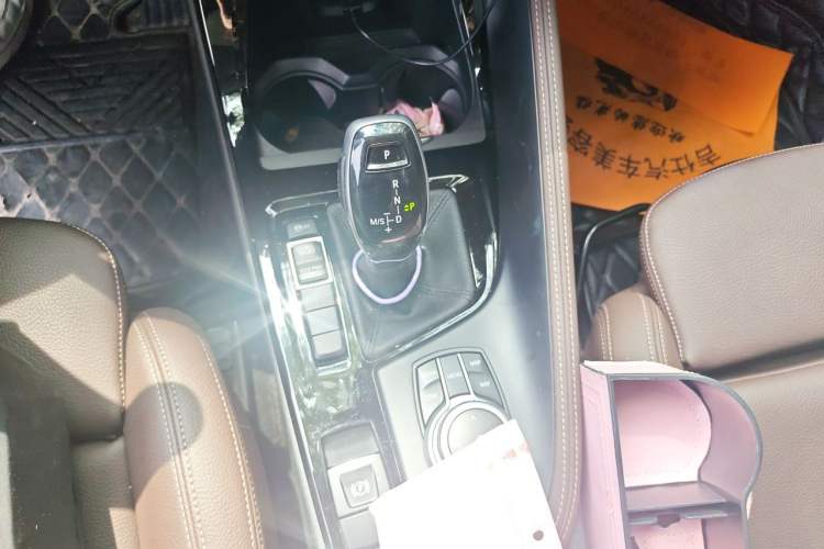 Used BMW X1 2020 sDrive20Li Premium Edition Gear Lever