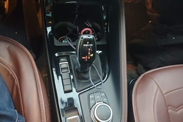 Used BMW X1 2020 sDrive20Li Premium Edition Gear Lever
