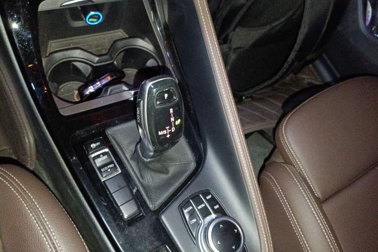 Used BMW X1 2020 sDrive20Li Premium Edition Gear Lever