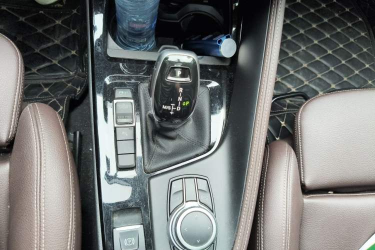 Used BMW X1 2020 sDrive20Li Premium Edition Gear Lever