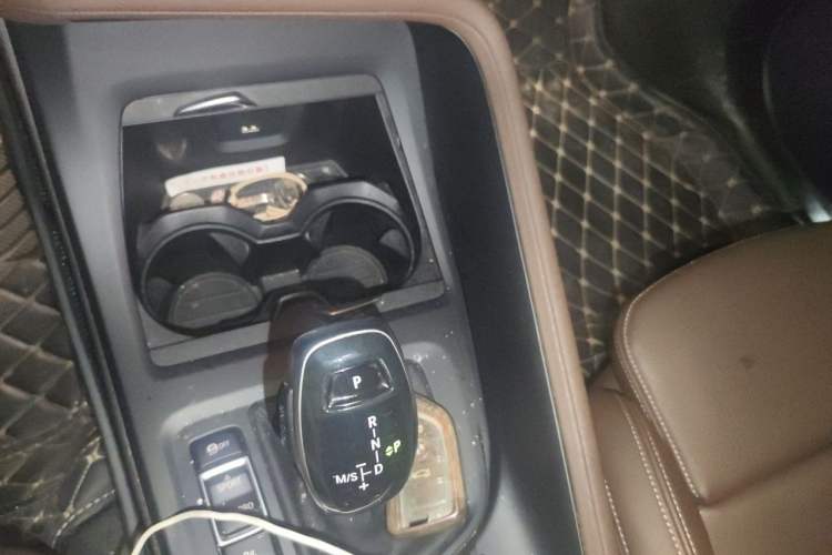 Used BMW X1 2020 sDrive25Li Leading Model Gear Lever