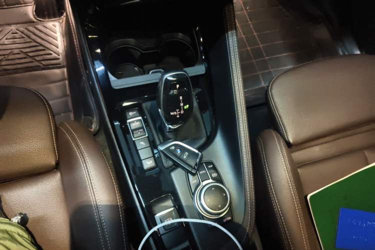 Used BMW X1 2020 xDrive25Li Luxury Edition Gear Lever