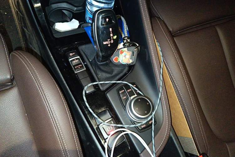 Used BMW X1 2020 sDrive20Li Premium Edition Gear Lever