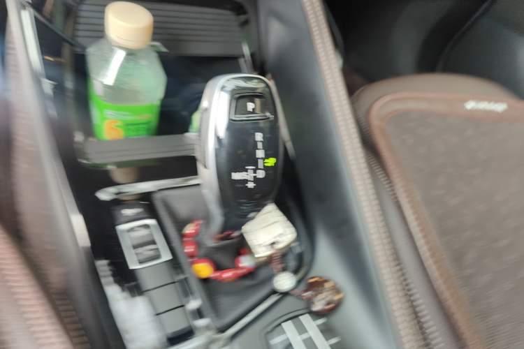 Used BMW X1 2020 sDrive20Li Premium Edition Gear Lever
