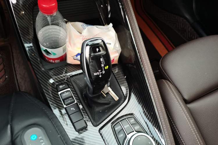 Used BMW X1 2020 sDrive20Li Premium Edition Gear Lever