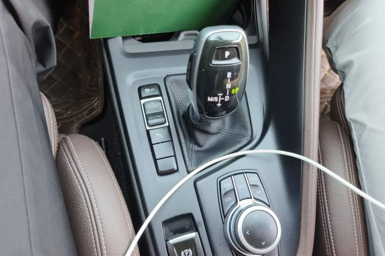 Used BMW X1 2020 sDrive25Li Leading Model Gear Lever