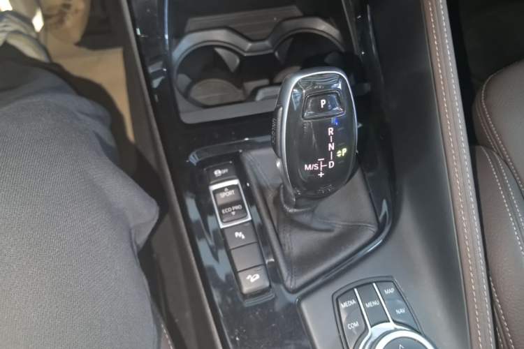 Used BMW X1 2020 xDrive25Li Luxury Edition Gear Lever