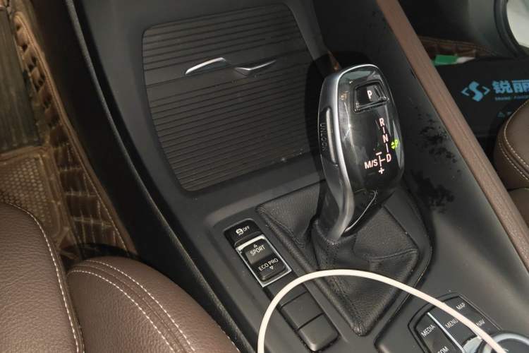 Used BMW X1 2020 sDrive25Li Leading Model Gear Lever