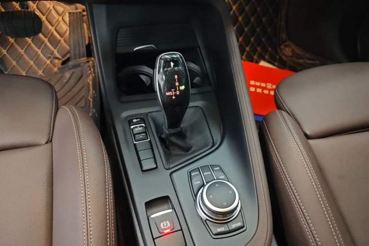 Used BMW X1 2020 sDrive25Li Leading Model Gear Lever