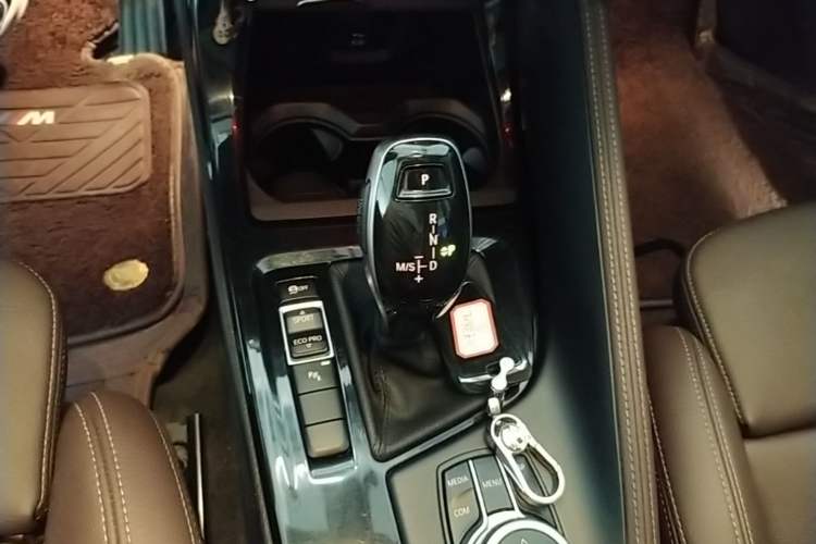 Used BMW X1 2020 sDrive20Li Premium Edition Gear Lever