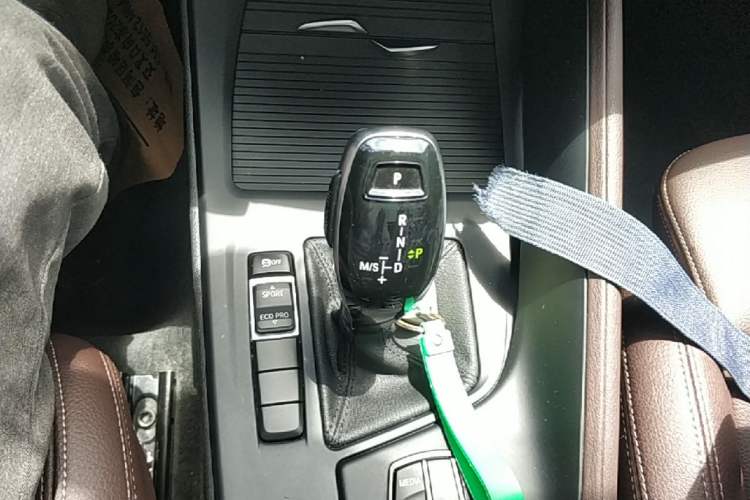 Used BMW X1 2020 sDrive25Li Leading Model Gear Lever