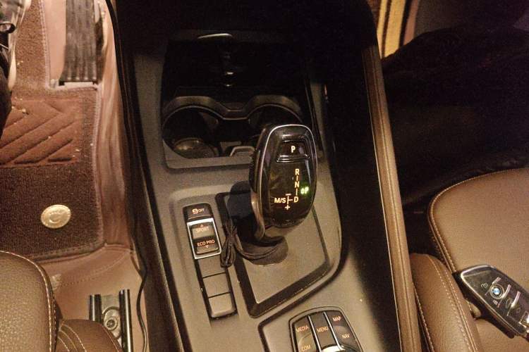 Used BMW X1 2020 sDrive25Li Leading Model Gear Lever