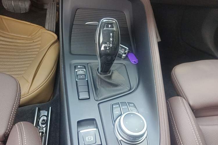 Used BMW X1 2020 sDrive25Li Leading Model Gear Lever