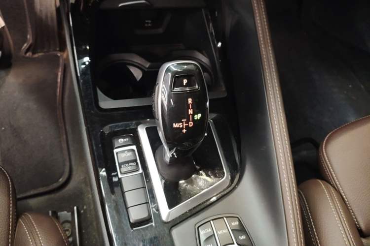 Used BMW X1 2020 sDrive20Li Premium Edition Gear Lever