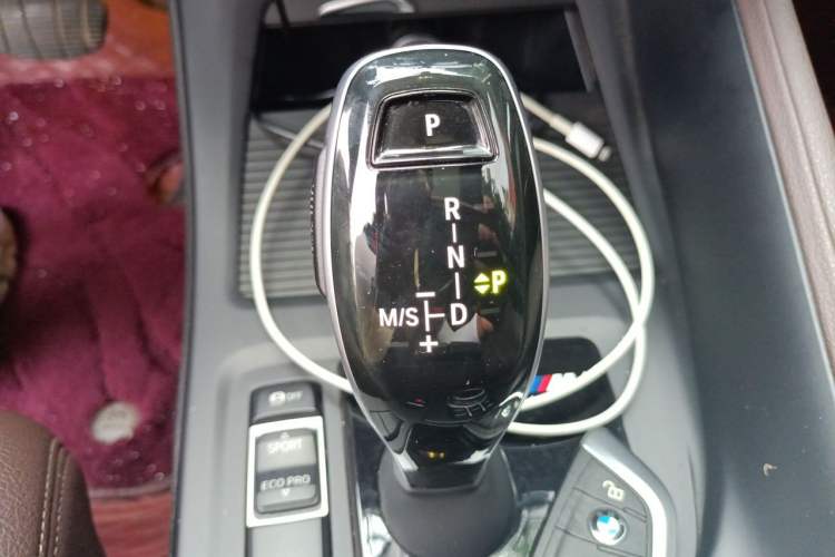 Used BMW X1 2020 sDrive25Li Leading Model Gear Lever