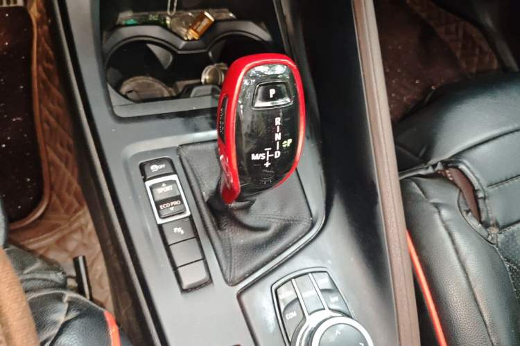 Used BMW X1 2020 sDrive25Li Leading Model Gear Lever