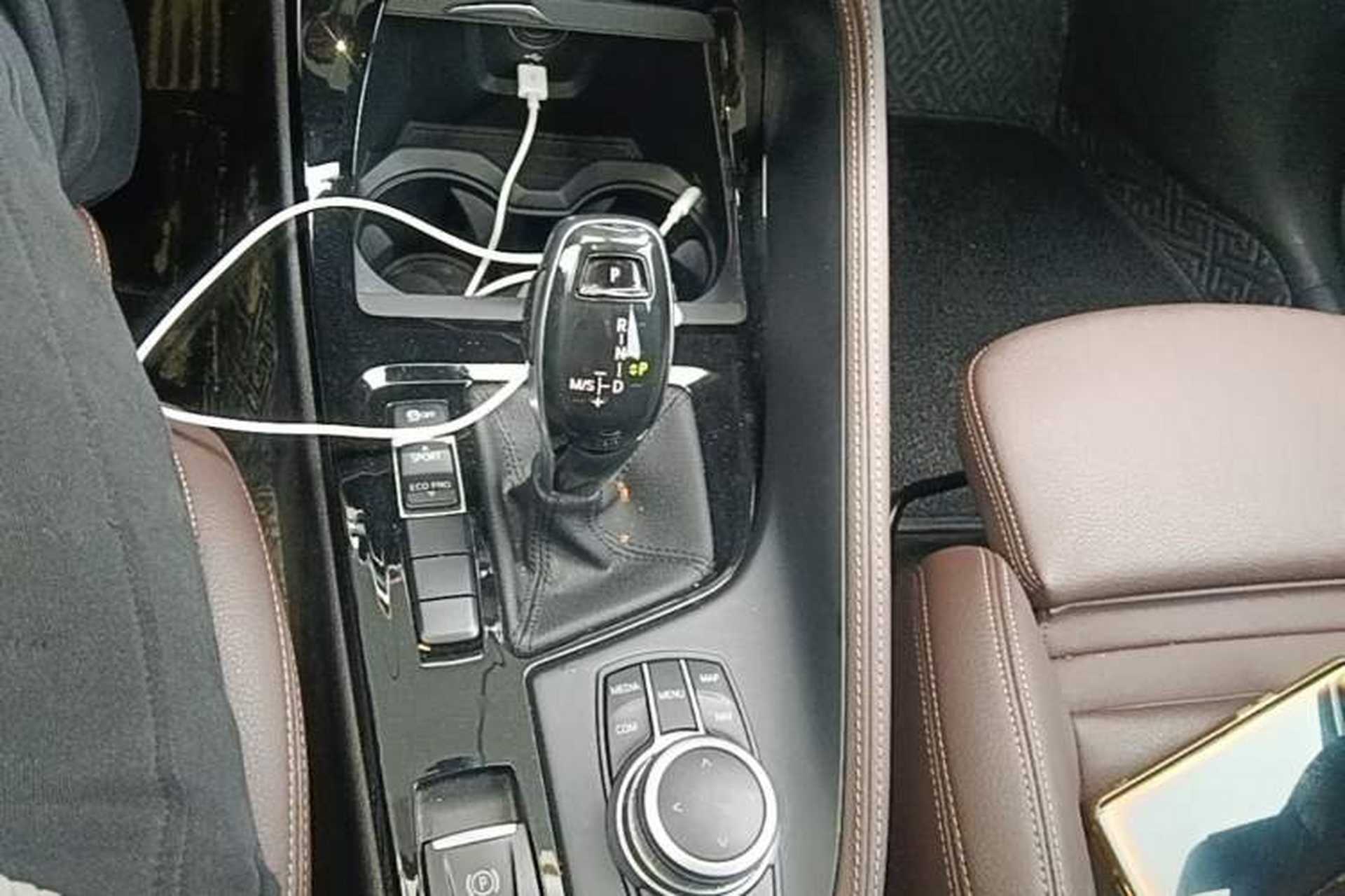Used BMW X1 2020 sDrive20Li Premium Edition Gear Lever