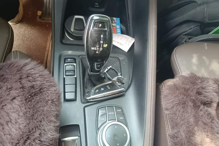 Used BMW X1 2020 sDrive25Li Leading Model Gear Lever
