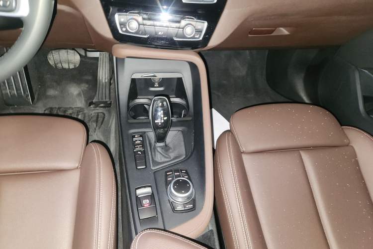 Used BMW X1 2020 sDrive25Li Leading Model Gear Lever