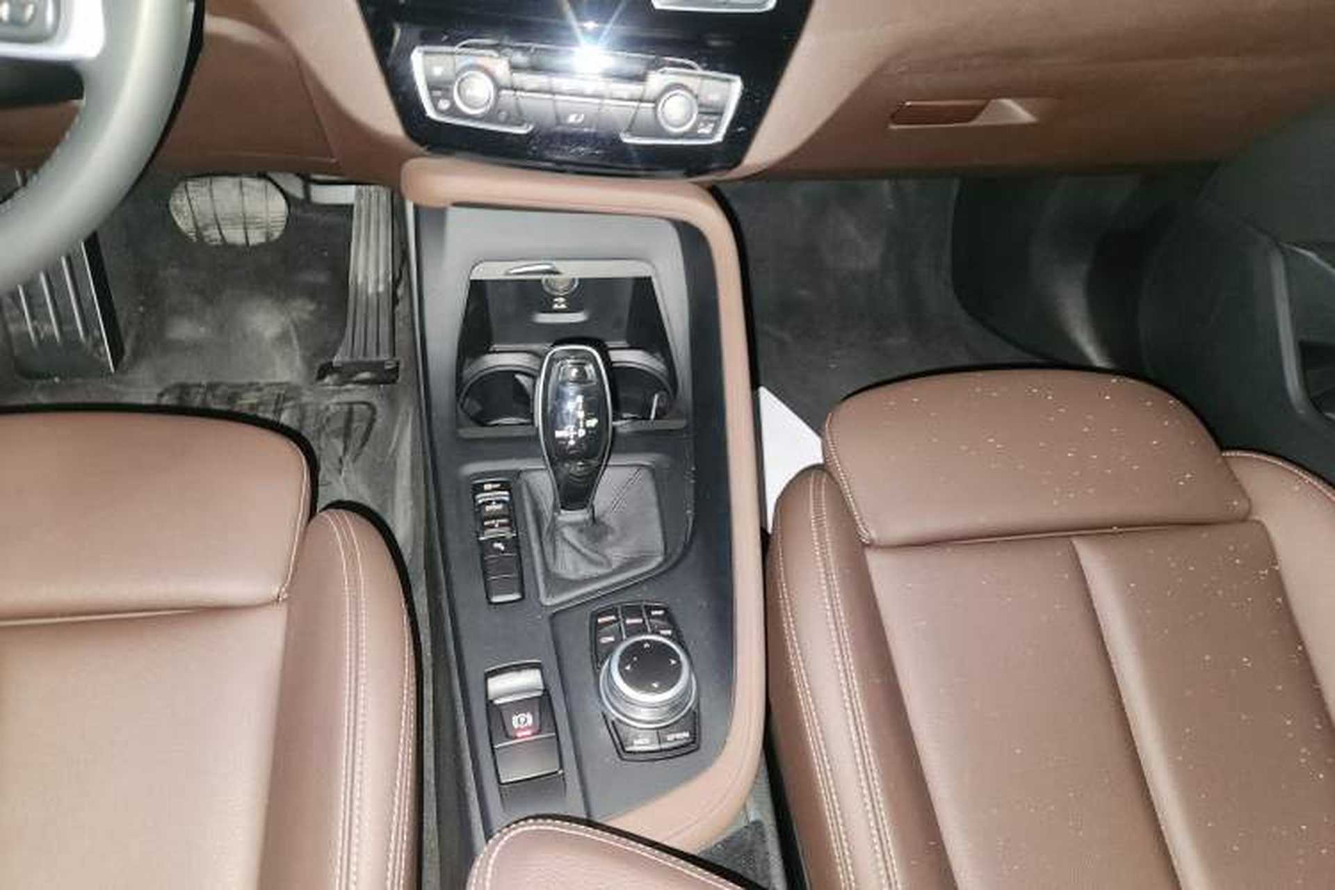 Used BMW X1 2020 sDrive25Li Leading Model Gear Lever