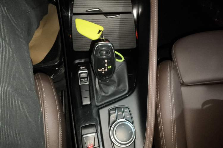 Used BMW X1 2020 sDrive20Li Premium Edition Gear Lever