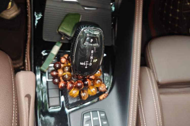 Used BMW X1 2020 sDrive20Li Premium Edition Gear Lever