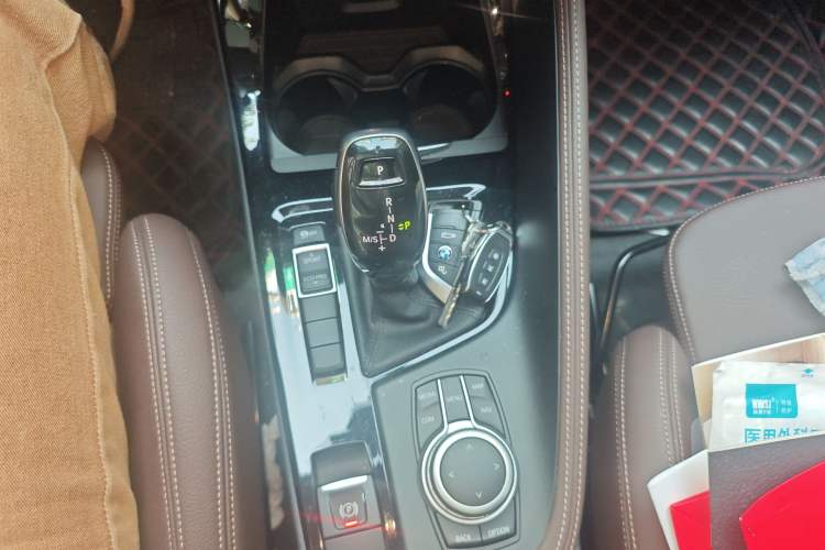 Used BMW X1 2020 sDrive20Li Premium Edition Gear Lever