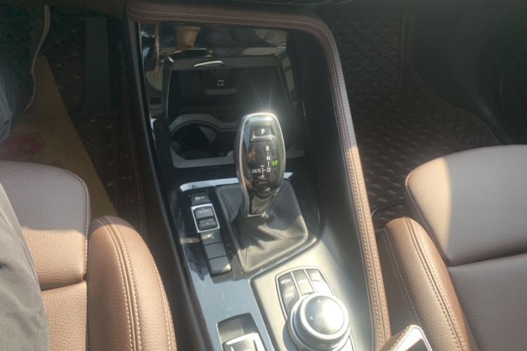 Used BMW X1 2020 sDrive20Li Premium Edition Gear Lever