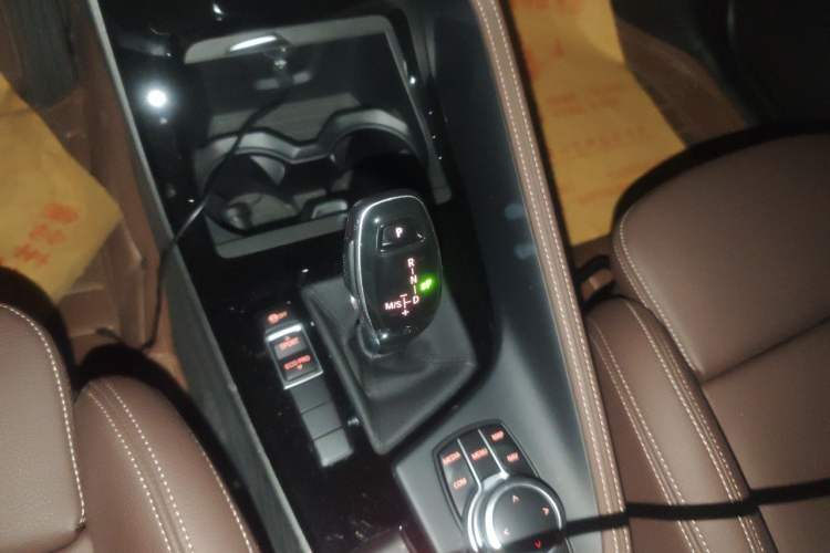 Used BMW X1 2020 sDrive20Li Premium Edition Gear Lever
