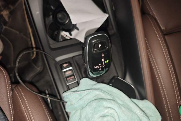 Used BMW X1 2020 sDrive25Li Leading Model Gear Lever