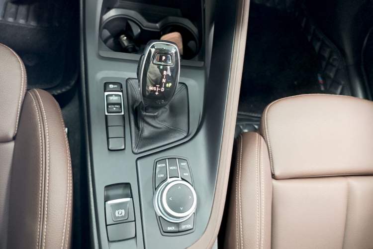 Used BMW X1 2020 sDrive25Li Leading Model Gear Lever