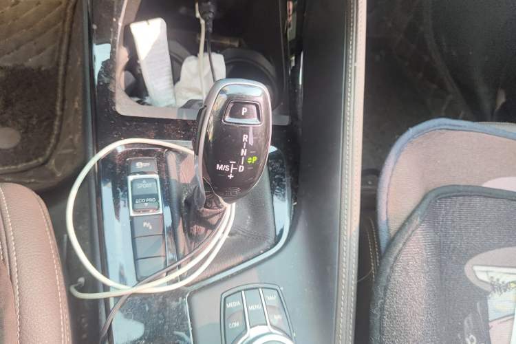 Used BMW X1 2020 sDrive20Li Premium Edition Gear Lever