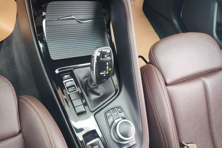 Used BMW X1 2020 sDrive20Li Premium Edition Gear Lever