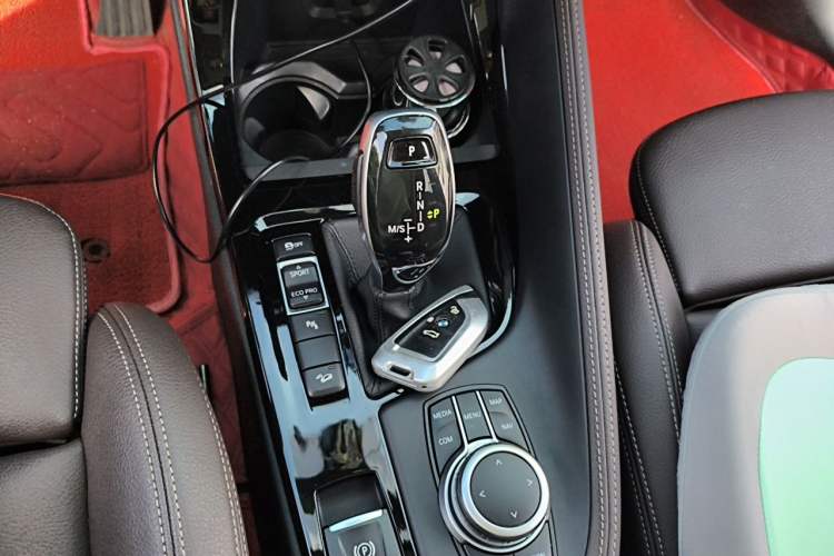 Used BMW X1 2020 xDrive25Li Luxury Edition Gear Lever