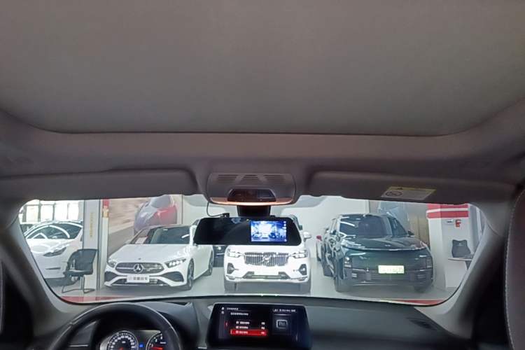 Used BMW X1 2020 xDrive25Li Luxury Edition Headliner