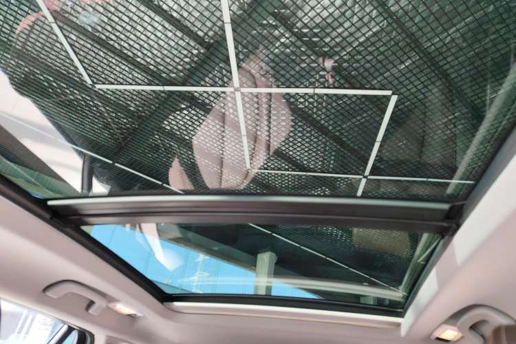 Used BMW X1 2020 xDrive25Li Luxury Edition Headliner