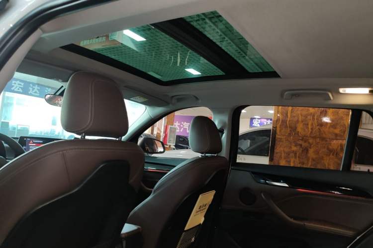 Used BMW X1 2020 sDrive25Li Leading Model Headliner