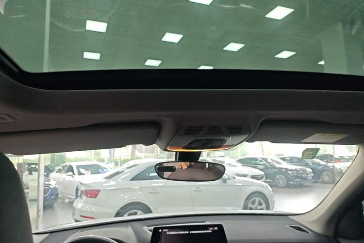 Used BMW X1 2020 sDrive25Li Leading Model Headliner