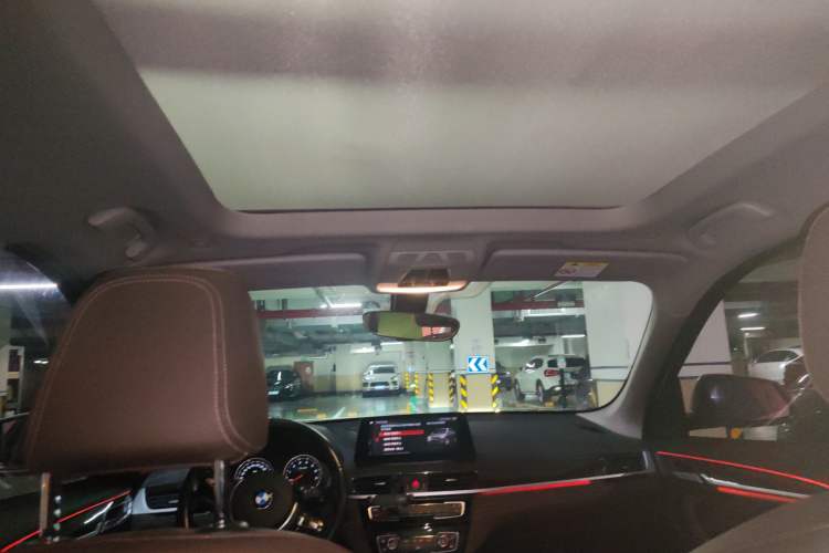 Used BMW X1 2020 xDrive25Li Luxury Edition Headliner
