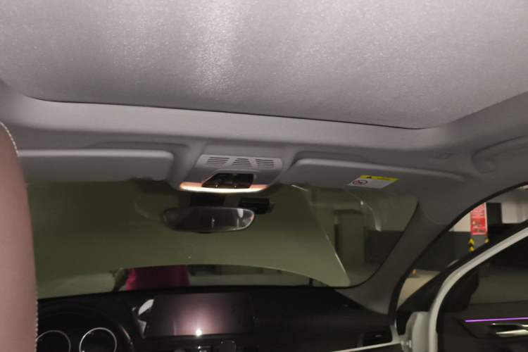 Used BMW X1 2020 xDrive25Li Luxury Edition Headliner