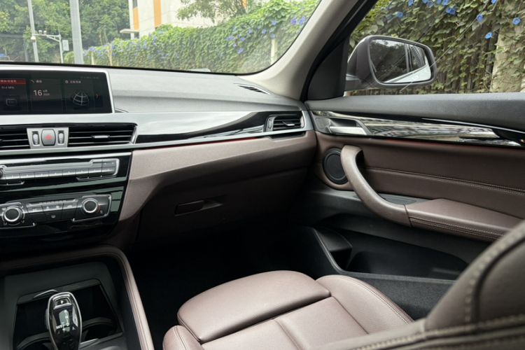 Used BMW X1 2020 sDrive20Li Fashion Model Interior 1