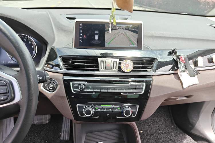 Used BMW X1 2020 sDrive20Li Fashion Model Interior 1