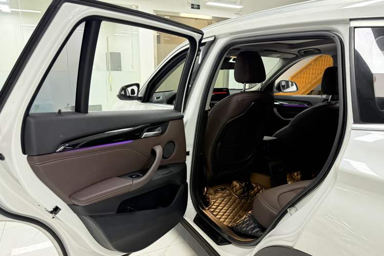 Used BMW X1 2020 sDrive25Li Leading Model Interior 10