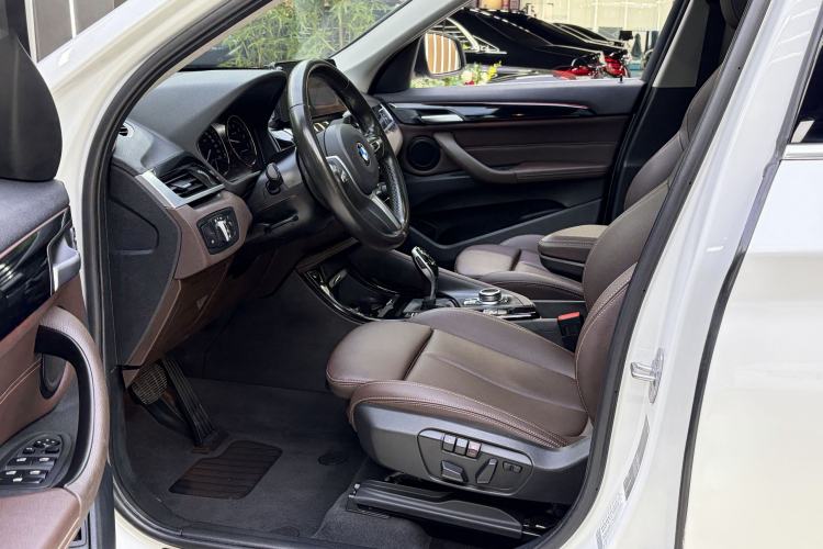 Used BMW X1 2020 sDrive20Li Premium Edition Interior 2